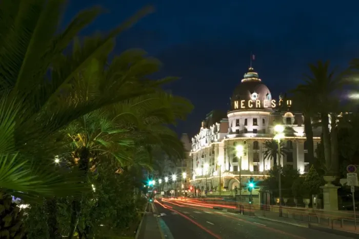 Framed Print : Hotel Negresco, Promenade des Anglais, Nice, Alpes Maritimes, Provence Framed Print : Hotel Negresco, Promenade des Anglais, Nice, Alpes Maritimes, Provence