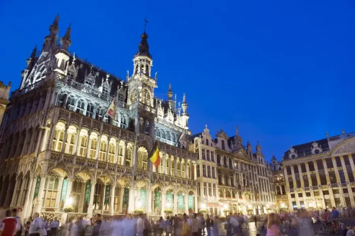 Framed Print : Hotel de Ville (Town Hall) in the Grand Place illuminated at night, UNESCO World Heritage Site Framed Print : Hotel de Ville (Town Hall) in the Grand Place illuminated at night, UNESCO World Heritage Site