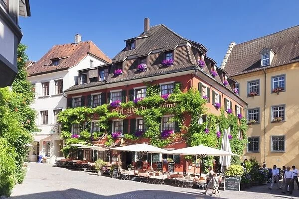 Hotel and vine tavern Lowen at the town square, Meersburg, Lake Constance, Baden Wurttemberg, Germany, Europe