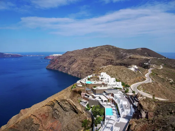 Framed Print : Hotels at the edge of the caldera, Santorini (Thira) Island, Cyclades, Greek Islands, Greece, Europe Framed Print : Hotels at the edge of the caldera, Santorini (Thira) Island, Cyclades, Greek Islands, Greece, Europe