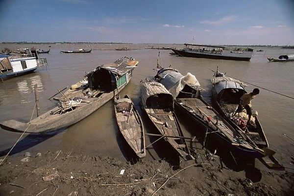 Houseboats, Phnom Penh, Cambodia, Indochina, Southeast Asia, Asia