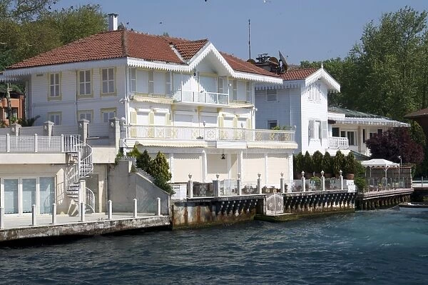 Houses on The Bosporus, Istanbul, Turkey, Europe