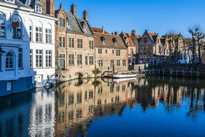 Framed Print : Houses along a channel, Historic center of Bruges, UNESCO World Heritage Site, Belgium, Europe Framed Print : Houses along a channel, Historic center of Bruges, UNESCO World Heritage Site, Belgium, Europe