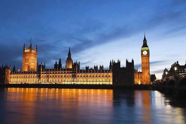 The Houses of Parliament, Big Ben and Westminster Bridge at dusk, UNESCO World Heritage Site