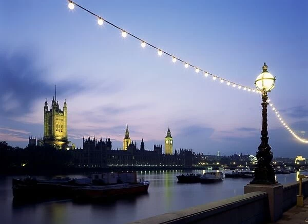 Houses of Parliament in the evening, London, England, United Kingdom, Europe
