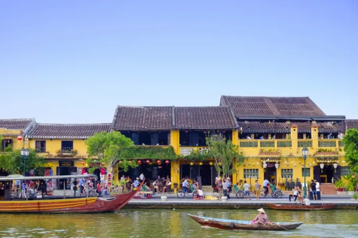 Framed Print : Houses and the river in the historic centre of Hoi An, UNESCO World Heritage Site Framed Print : Houses and the river in the historic centre of Hoi An, UNESCO World Heritage Site