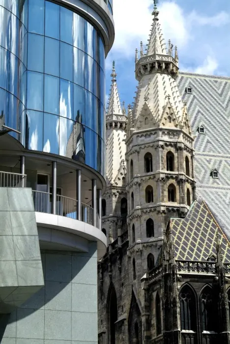 Framed Print : Hs Haus and Stephansdom, Vienna, Austria, Europe Framed Print : Hs Haus and Stephansdom, Vienna, Austria, Europe