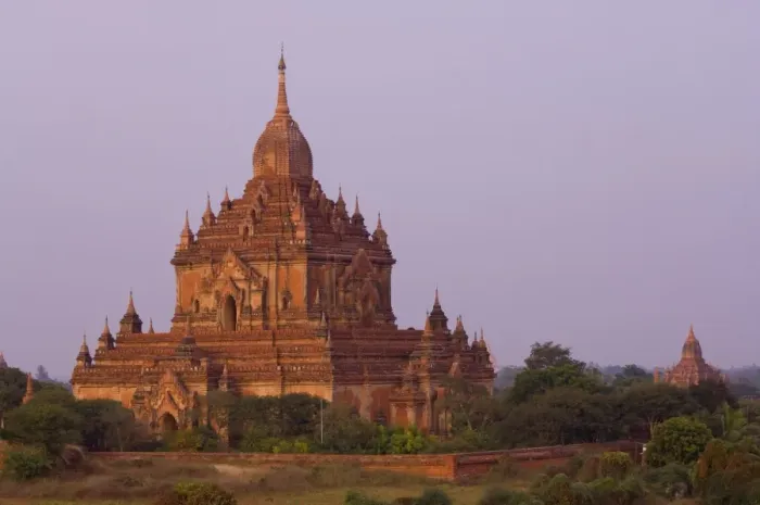 Framed Print : Hti-lo-min-lo, Bagan (Pagan), Myanmar (Burma), Asia Framed Print : Hti-lo-min-lo, Bagan (Pagan), Myanmar (Burma), Asia