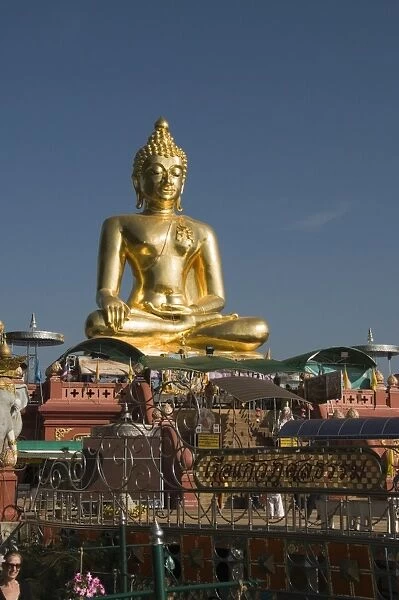 Huge Golden Buddha at Sop Ruak, Golden Triangle, Thailand, Southeast Asia, Asia