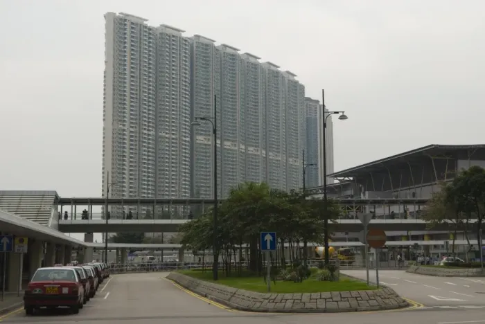 Framed Print : Huge residential apartment blocks in the new suburban town of Tung Chung Framed Print : Huge residential apartment blocks in the new suburban town of Tung Chung