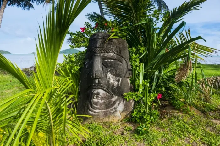 Framed Print : Huge statue of a face, Wallis, Wallis and Futuna, South Pacific, Pacific Framed Print : Huge statue of a face, Wallis, Wallis and Futuna, South Pacific, Pacific