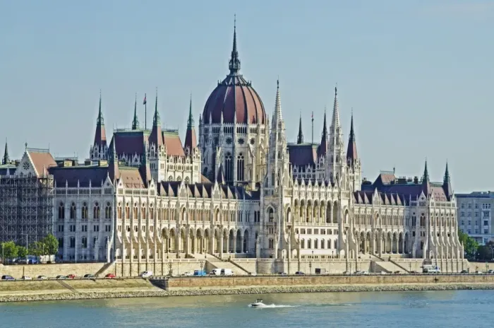 Framed Print : Hungarian Parliament Building, Banks of the Danube, UNESCO World Heritage Site, Budapest, Hungary, Europe Framed Print : Hungarian Parliament Building, Banks of the Danube, UNESCO World Heritage Site, Budapest, Hungary, Europe