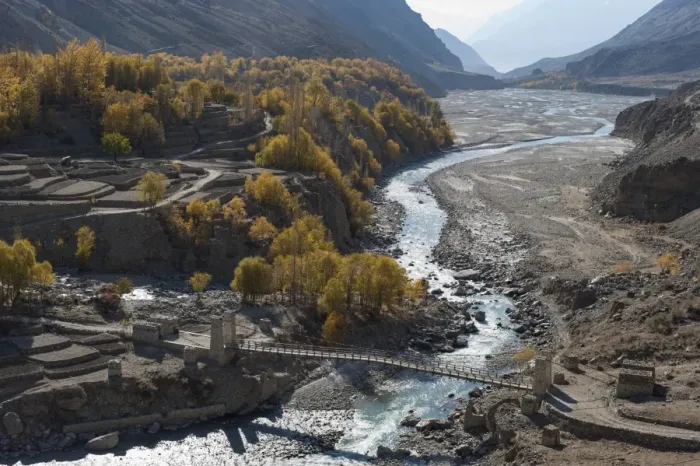 Framed Print : Hushe village beside a meandering river, Gilgit-Baltistan, northern Pakistan, Asia Framed Print : Hushe village beside a meandering river, Gilgit-Baltistan, northern Pakistan, Asia