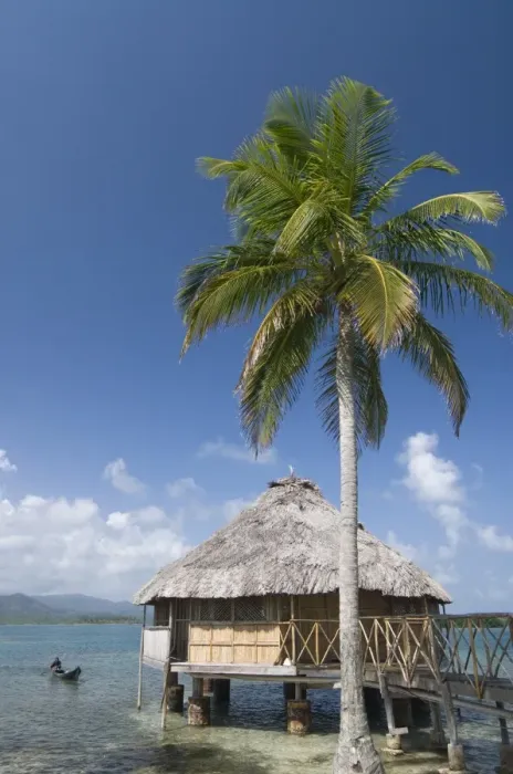 Framed Print : Hut over water, Yandup Island, San Blas Islands (Kuna Yala Islands), Panama Framed Print : Hut over water, Yandup Island, San Blas Islands (Kuna Yala Islands), Panama