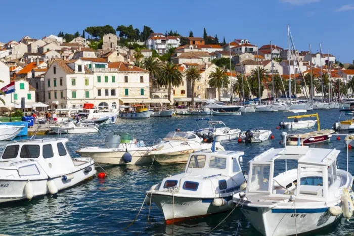 Framed Print : Hvars picturesque harbour, Stari Grad (Old Town), Hvar, Dalmatia, Croatia, Europe Framed Print : Hvars picturesque harbour, Stari Grad (Old Town), Hvar, Dalmatia, Croatia, Europe