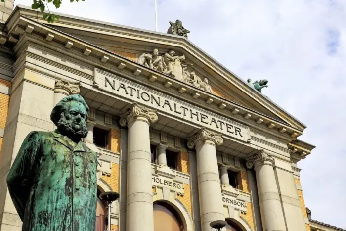 Framed Print : Ibsen statue in front of the National Theatre, Oslo, Norway, Scandinavia, Europe Framed Print : Ibsen statue in front of the National Theatre, Oslo, Norway, Scandinavia, Europe
