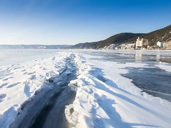 Ice crack in the surface of Lake Baikal that has opened and refrozen, Village of Listvyanka near Irkutsk, Siberia, Russia, Eurasia