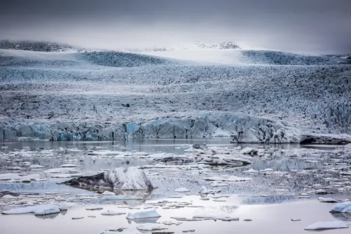 Framed Print : Icebergs floating in the Glacier Lagoon beneath Breidamerkurjokull glacier, Jokulsarlon Framed Print : Icebergs floating in the Glacier Lagoon beneath Breidamerkurjokull glacier, Jokulsarlon