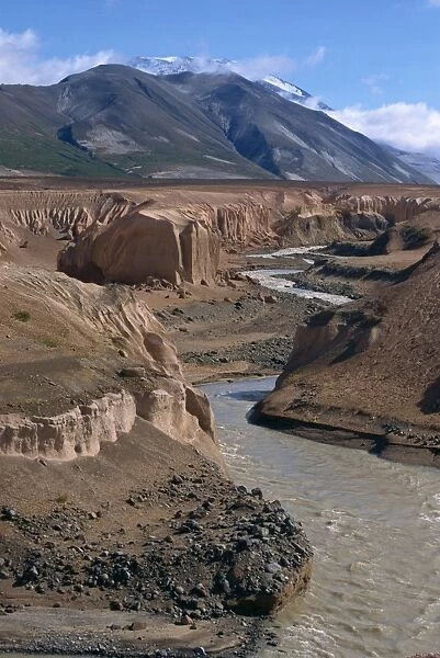Ignimbrite exposed in river canyons cut since 1912 eruption