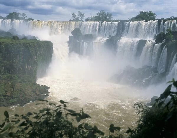 Iguacu (Iguazu) Falls, border of Brazil and Argentina, South America