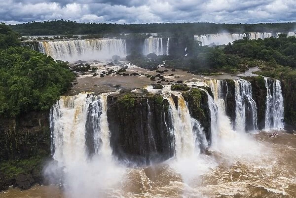 Iguazu Falls (Iguacu Falls) (Cataratas del Iguazu), UNESCO World Heritage Site, Argentinian