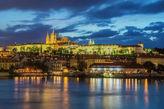 Framed Print : Illuminated Prague Castle rising above Vltava River at twilight, UNESCO World Heritage Site, Prague, Czech Republic (Czechia), Europe Framed Print : Illuminated Prague Castle rising above Vltava River at twilight, UNESCO World Heritage Site, Prague, Czech Republic (Czechia), Europe
