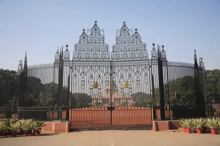 Framed Print : IN70025. Ornate iron gates of Rashtrapati Bhavan Framed Print : IN70025. Ornate iron gates of Rashtrapati Bhavan