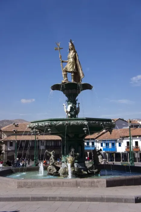Framed Print : Inca warrior statue in the Plaza de Armas, Cuzco, Peru, South America Framed Print : Inca warrior statue in the Plaza de Armas, Cuzco, Peru, South America
