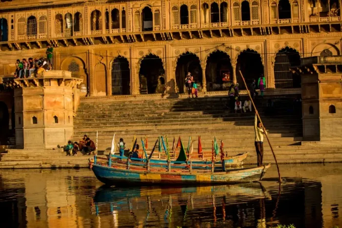 Framed Print : Indian gondolier, Flower Holi Festival, Vrindavan, Uttar Pradesh, India, Asia Framed Print : Indian gondolier, Flower Holi Festival, Vrindavan, Uttar Pradesh, India, Asia