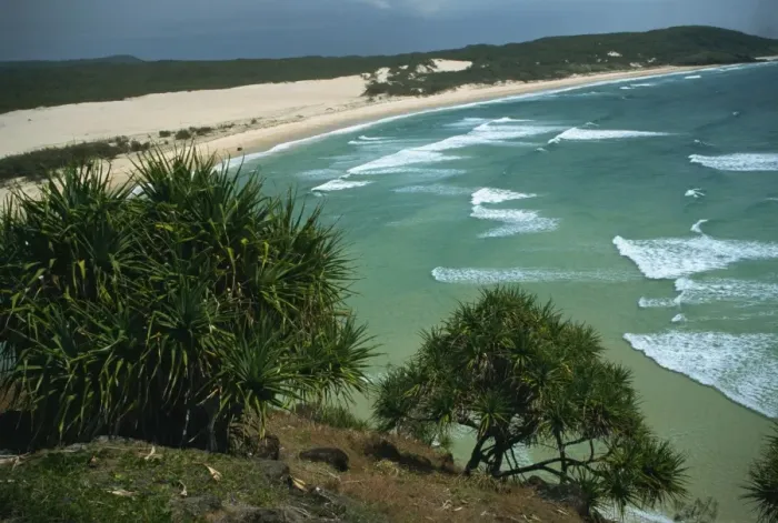 Framed Print : Indian Head Beach, Fraser Island, UNESCO World Heritage Site, Queensland Framed Print : Indian Head Beach, Fraser Island, UNESCO World Heritage Site, Queensland