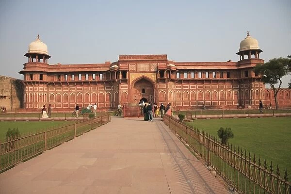 Interior of Agra Fort, UNESCO World Heritage Site, Agra, Uttar Pradesh, India, Asia
