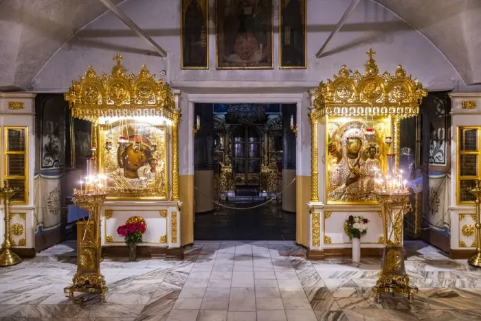 Framed Print : Interior of the Church of the Ascension, UNESCO World Heritage Site, Kolomenskoye, Moscow Framed Print : Interior of the Church of the Ascension, UNESCO World Heritage Site, Kolomenskoye, Moscow