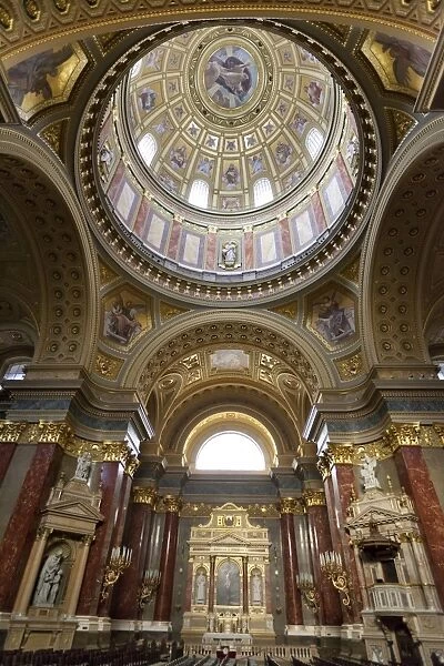 Interior and dome, St. Stephens Basilica (Szent Istvan Bazilika), UNESCO World Heritage Site, Budapest, Hungary, Europe