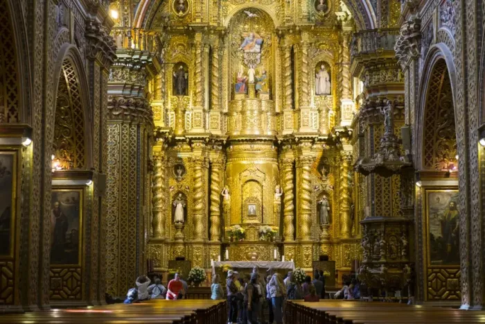 Framed Print : Interior of Iglesia de la Compania de Jesus, UNESCO World Heritage Site, Quito, Ecuador Framed Print : Interior of Iglesia de la Compania de Jesus, UNESCO World Heritage Site, Quito, Ecuador
