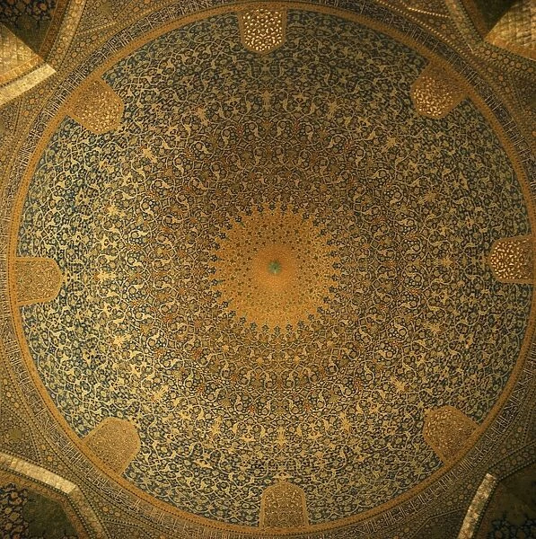Interior of the Imam Mosque