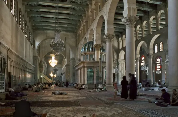 Framed Print : Interior of Omayad mosque in the Old city, Damascus, Syria, Middle East Framed Print : Interior of Omayad mosque in the Old city, Damascus, Syria, Middle East