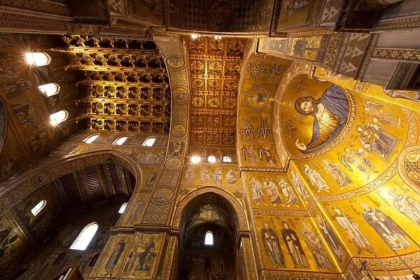 Interior, Santa Maria Nuova Cathedral, Monreale, Palermo, Sicily, Italy, Europe