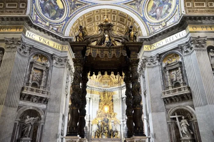 Framed Print : Interior of St. Peters Basilica, Piazza San Pietro (St. Peters Square) Framed Print : Interior of St. Peters Basilica, Piazza San Pietro (St. Peters Square)