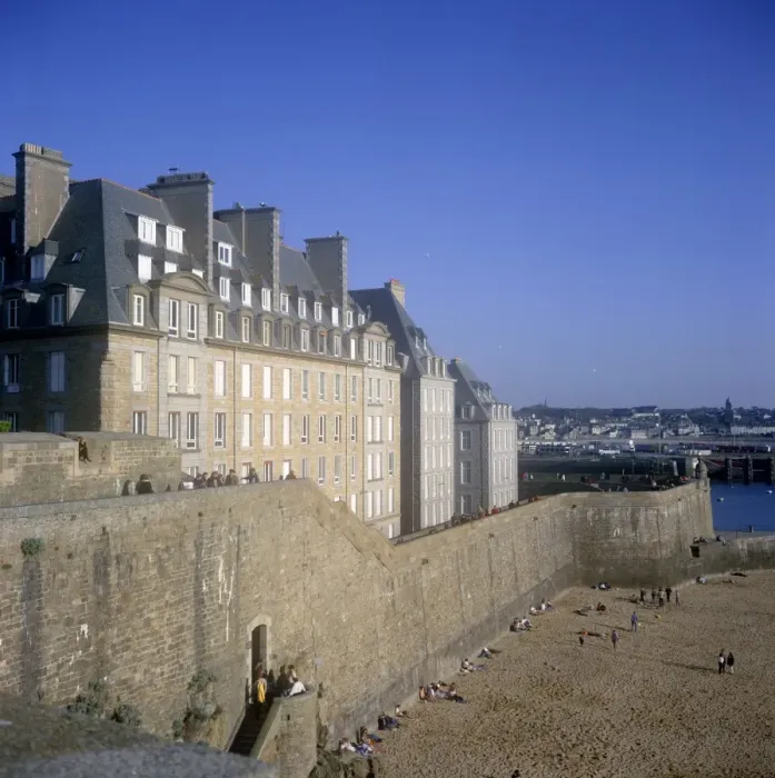 Framed Print : Intra-Muros, the old walled city, St. Malo, Ille-et-Vilaine, Brittany, France, Europe