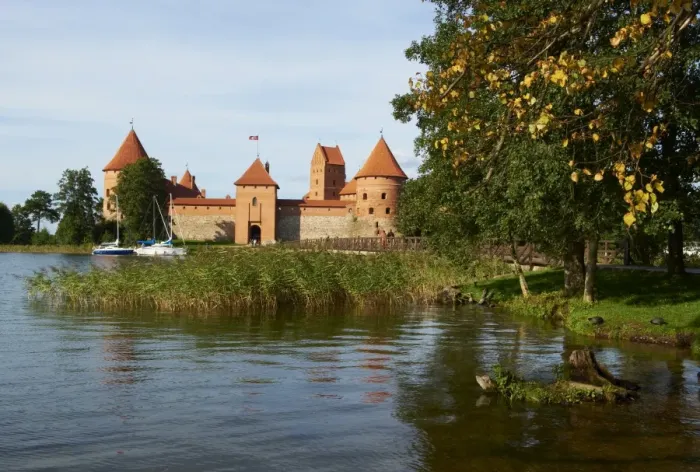Framed Print : Island Castle of Trakai near Vilnius, Lithuania, Europe Framed Print : Island Castle of Trakai near Vilnius, Lithuania, Europe