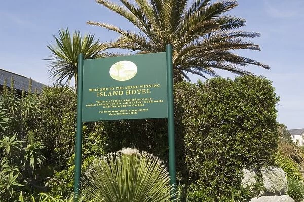 Island Hotel