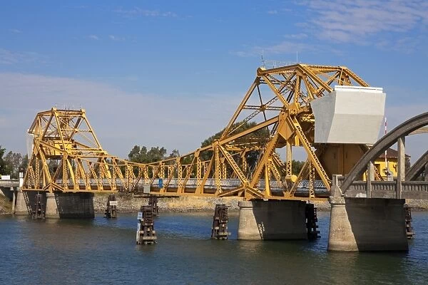 Isleton Lift Bridge over the Sacramento River, Isleton historic town, Sacramento Delta