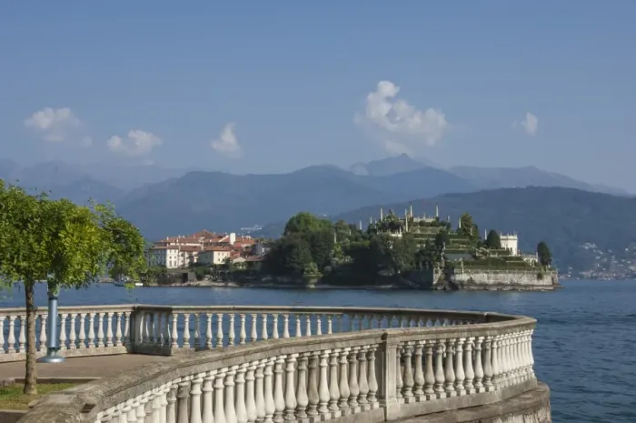 Framed Print : Isola Bella, Borromean Islands, Stresa, Lake Maggiore, Italian Lakes, Piedmont, Italy