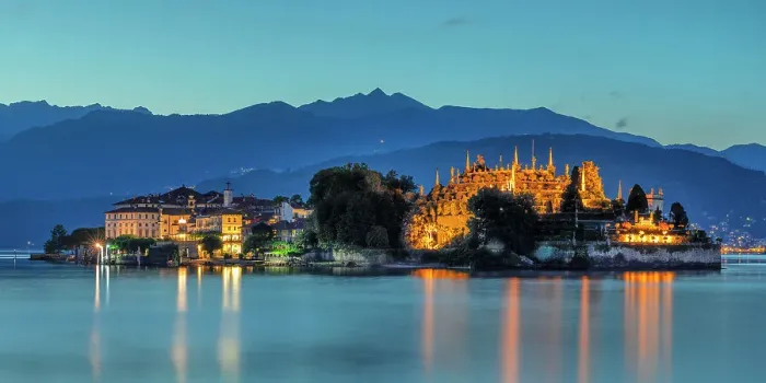 Framed Print : Isola Bella, Borromean Islands, Lago Maggiore, Piedmont, Italy Framed Print : Isola Bella, Borromean Islands, Lago Maggiore, Piedmont, Italy