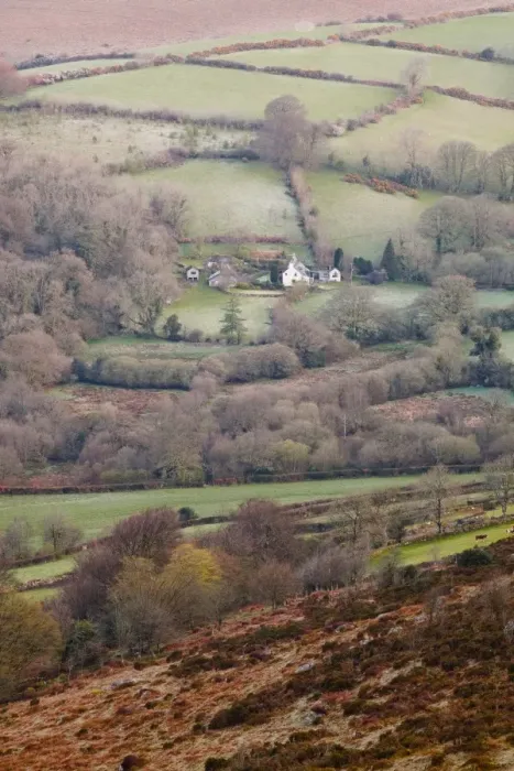 Framed Print : An isolated farmhouse in Dartmoor National Park, Devon, England, United Kingdom, Europe Framed Print : An isolated farmhouse in Dartmoor National Park, Devon, England, United Kingdom, Europe