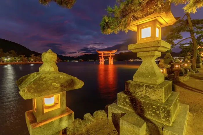 Framed Print : Itsukushima Jinja, 16th century Shinto shrine, torii gate appears to float at high tide, UNESCO, Miyajimacho, Hatsukaichi, Hiroshima, Honshu, Japan Framed Print : Itsukushima Jinja, 16th century Shinto shrine, torii gate appears to float at high tide, UNESCO, Miyajimacho, Hatsukaichi, Hiroshima, Honshu, Japan