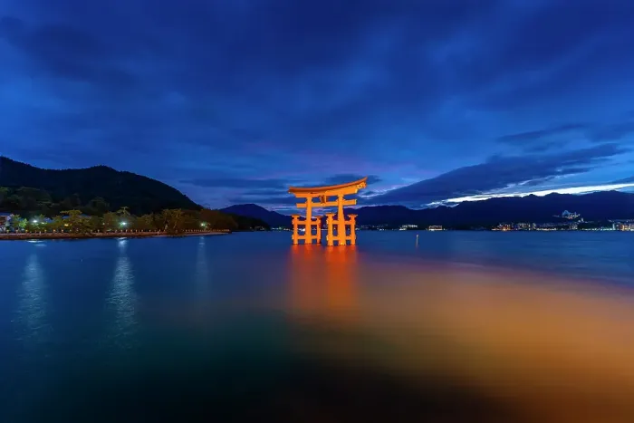 Framed Print : Itsukushima Jinja, 16th century Shinto shrine, torii gate appears to float at high tide, UNESCO, Miyajimacho, Hatsukaichi, Hiroshima, Honshu, Japan Framed Print : Itsukushima Jinja, 16th century Shinto shrine, torii gate appears to float at high tide, UNESCO, Miyajimacho, Hatsukaichi, Hiroshima, Honshu, Japan