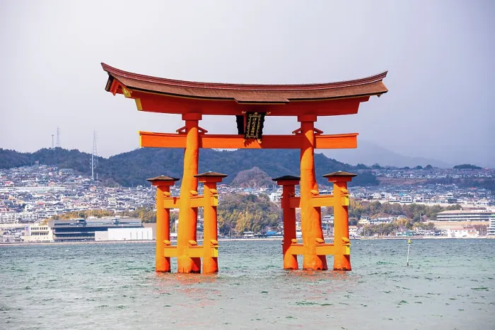 Framed Print : Itsukushima Shrine Otorii Gate standing in the sea, Miyajima, Hiroshima, Japan Framed Print : Itsukushima Shrine Otorii Gate standing in the sea, Miyajima, Hiroshima, Japan
