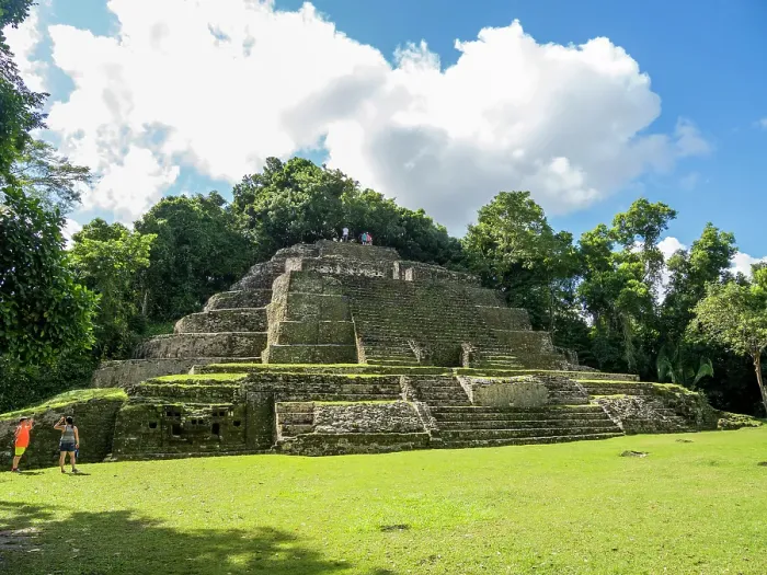 Framed Print : The Jaguar Temple at the Mesoamerican archaeological site of Lamanai (Submerged Crocodile), Belize Framed Print : The Jaguar Temple at the Mesoamerican archaeological site of Lamanai (Submerged Crocodile), Belize