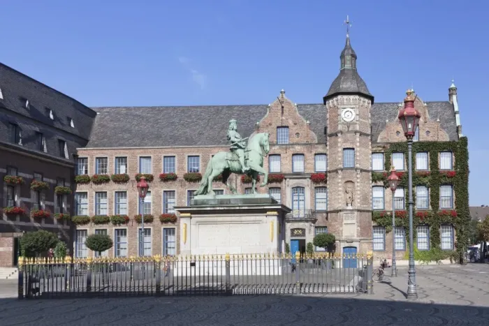 Framed Print : Jan Wellem statue, town hall, Marktplatz, old town of Dusseldorf, North Rhine Westphalia, Germany, Europe Framed Print : Jan Wellem statue, town hall, Marktplatz, old town of Dusseldorf, North Rhine Westphalia, Germany, Europe